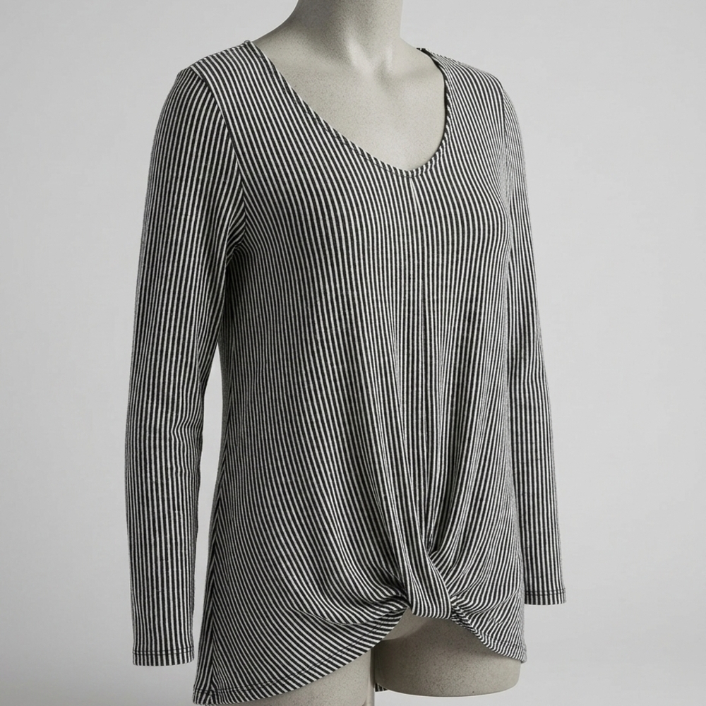 Promises Promise Vintage Monochrome Striped Twist Front Long Sleeve Tee  Size 2X